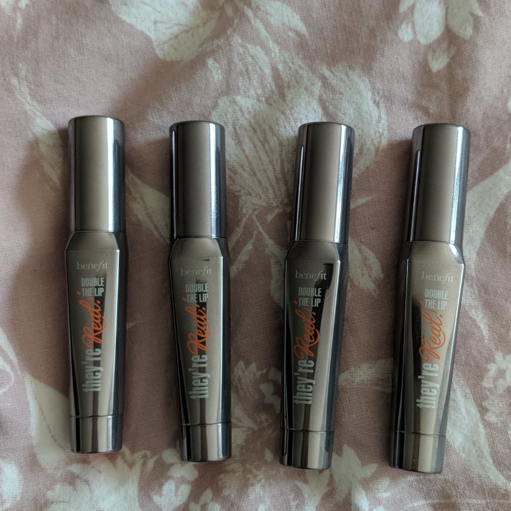 Benefit Cosmetics lipstick set